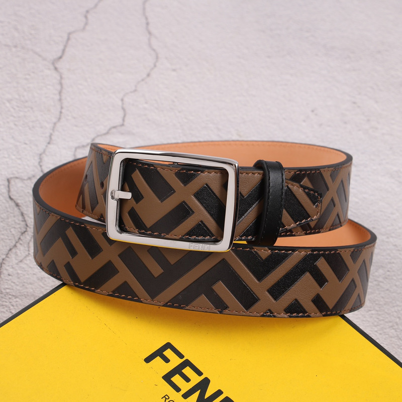 F**di leather sliver logo belt