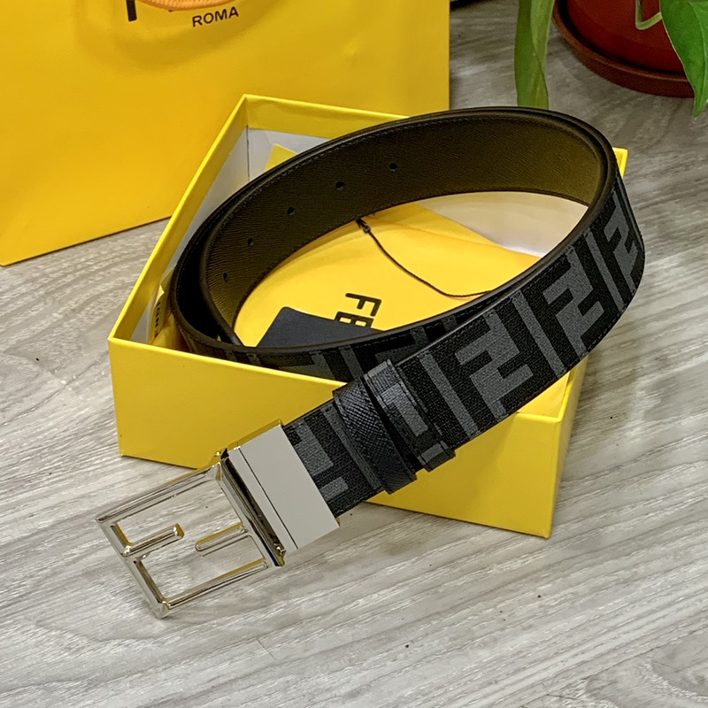 F**di leather belt sliver loge