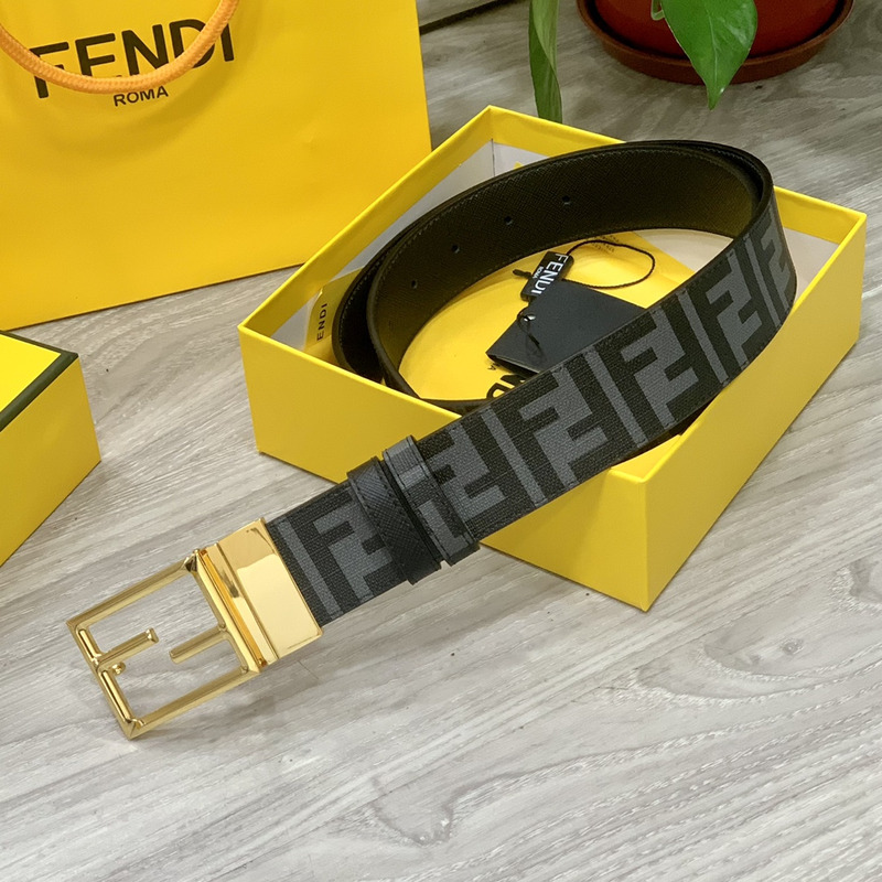 F**di leather belt gold