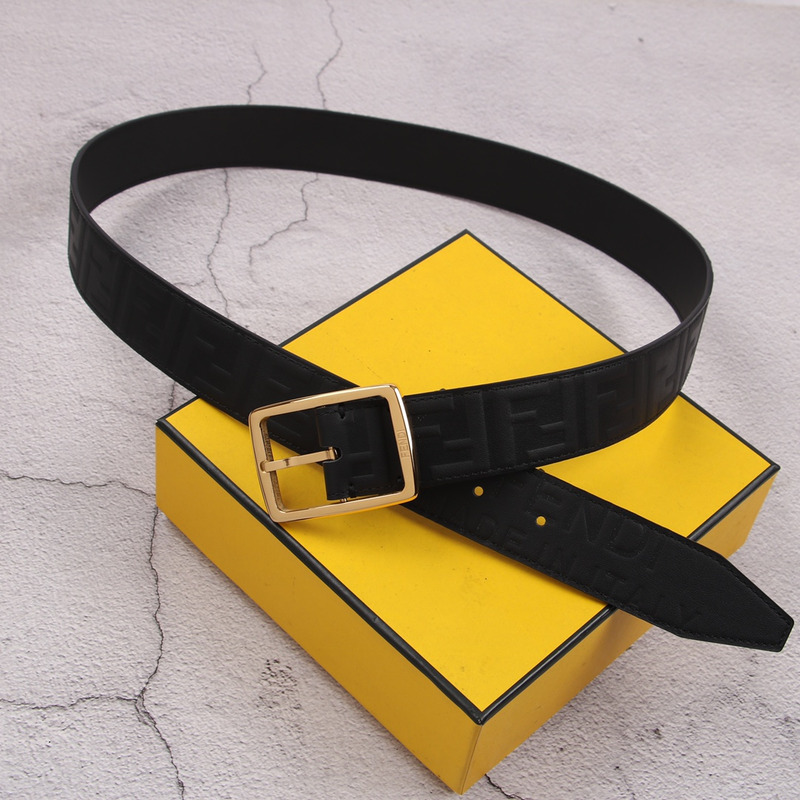 F**di  gold logo belt