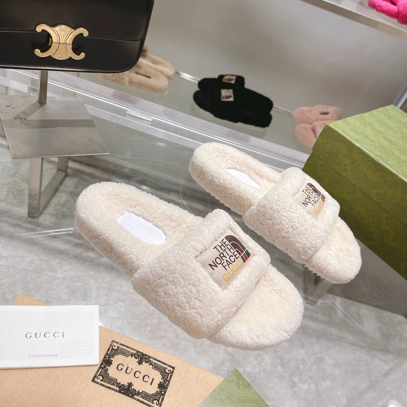 G*u*i x the north face shearling slides white