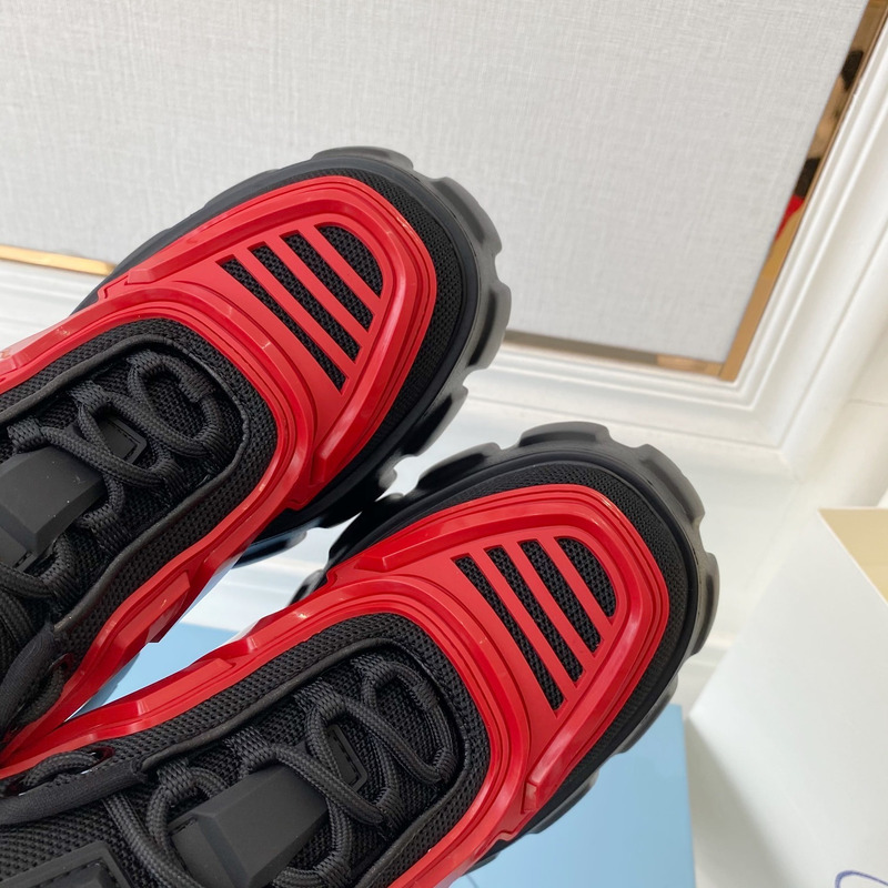 Pra*a  cloudbust thunder sneaker black red