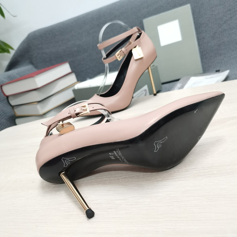 Tom Ford Padlock leather pumps in Pink