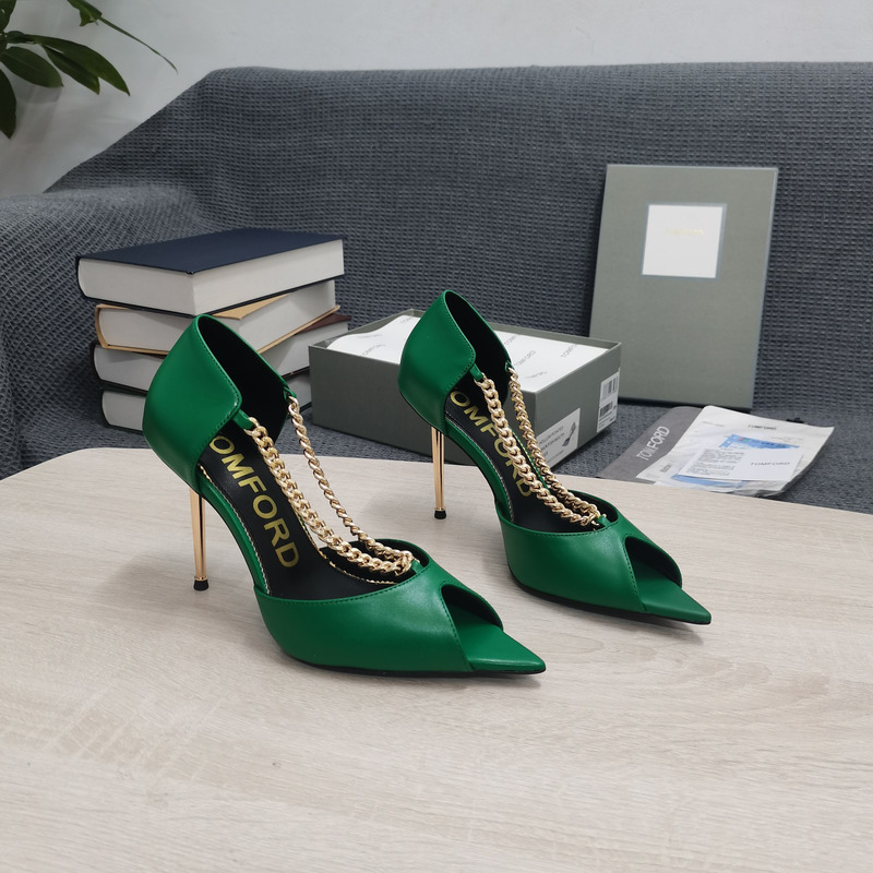 Tom Ford Wishbone Chain Peep-Toe Pumps in Green