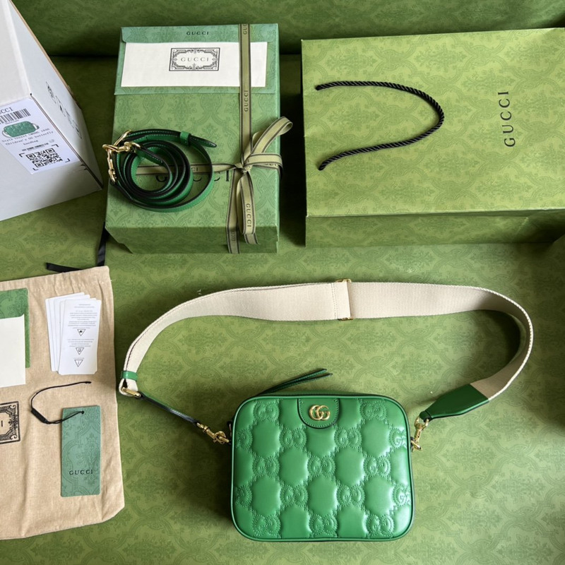 G*u*i matelassé leather shoulder bag bright green leather