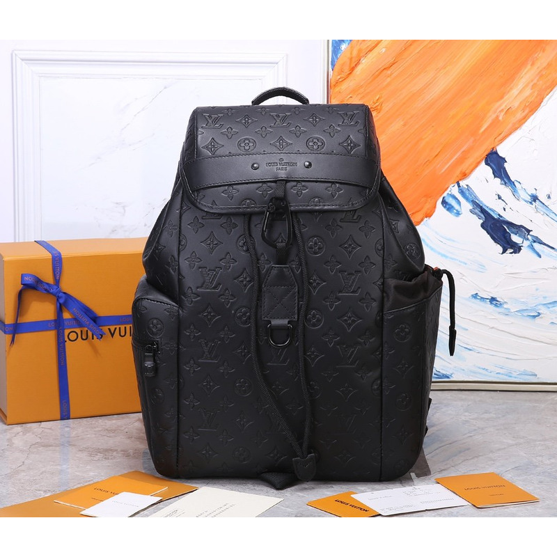 l**is V*t*n discovery backpack m43680