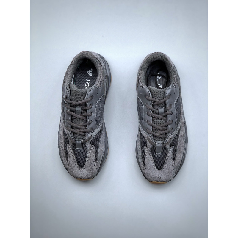 Ad*s originals yeezy boost 700