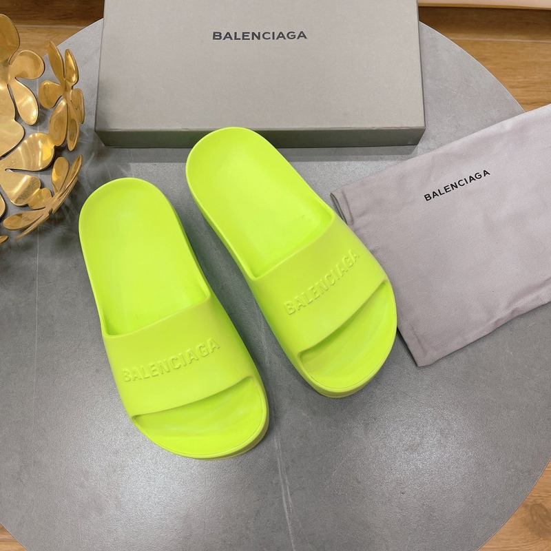 Ba*len*cia*ga logo rubber platform sandals yellow