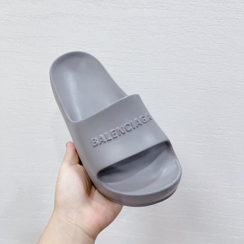 Ba*len*cia*ga logo rubber platform sandals grey