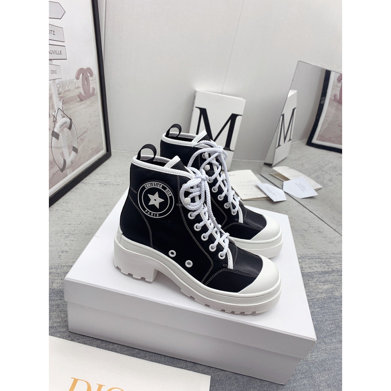 D*or d-rise ankle boot