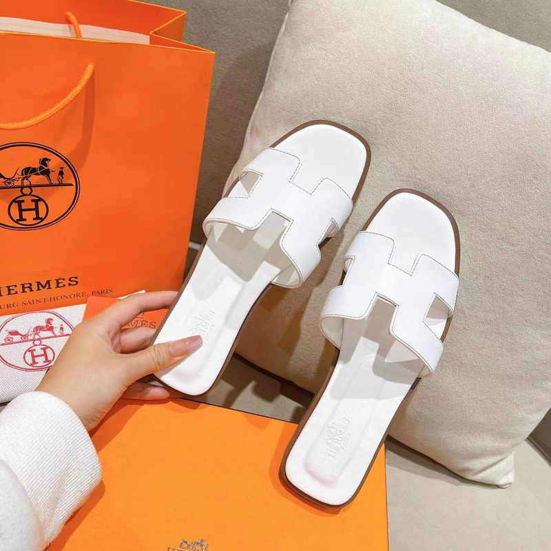 H**mes leather slipper white