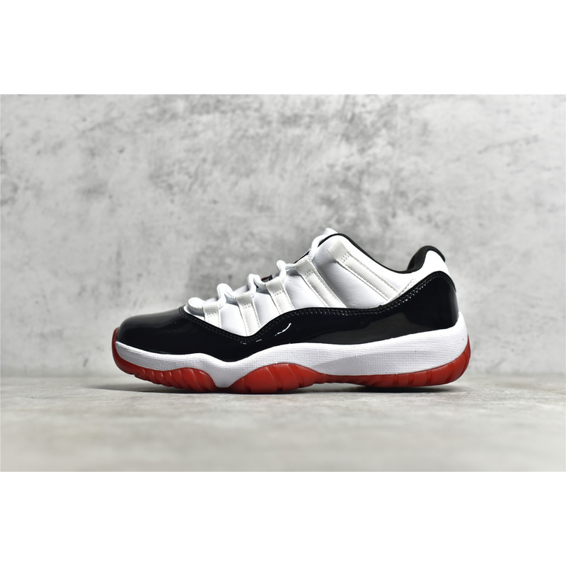 Air Jordan 11 Retro Low Concord Bred Sneaker