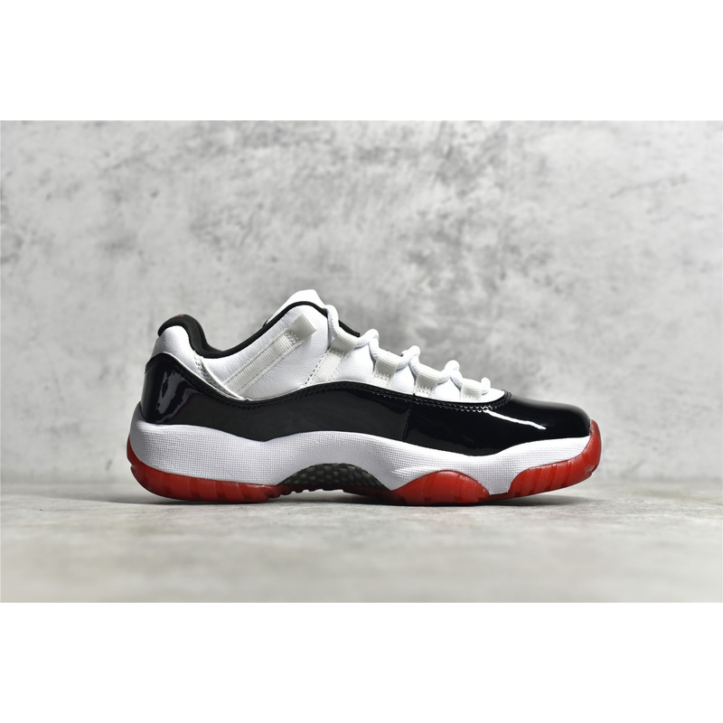 Air Jordan 11 Retro Low Concord Bred Sneaker