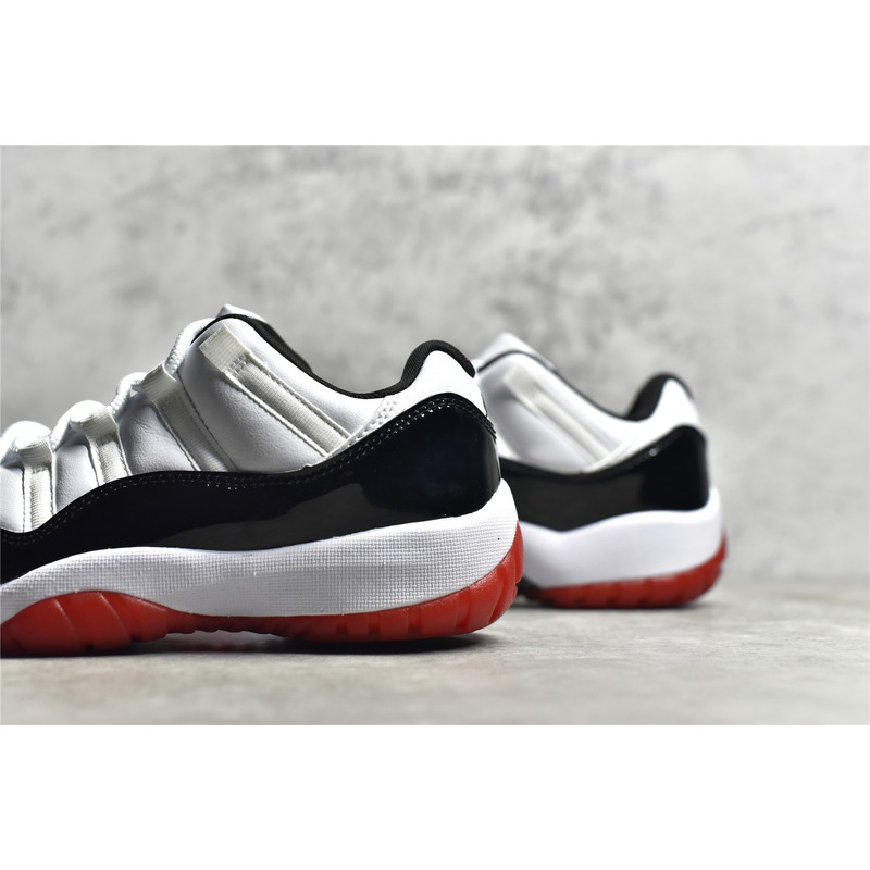 Air Jordan 11 Retro Low Concord Bred Sneaker