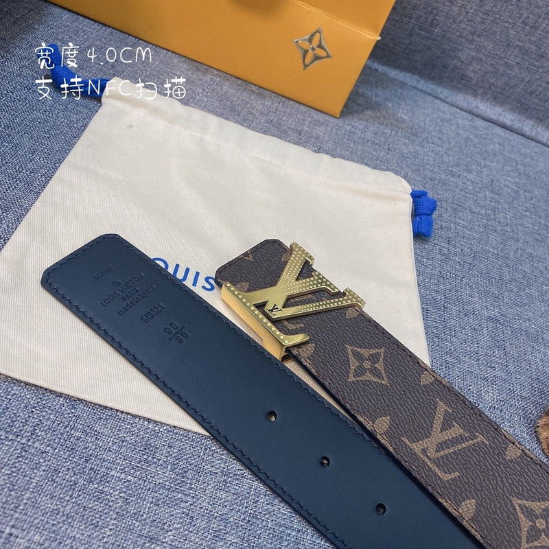 l**is V*t*n monogram 40mm gold buckle belt