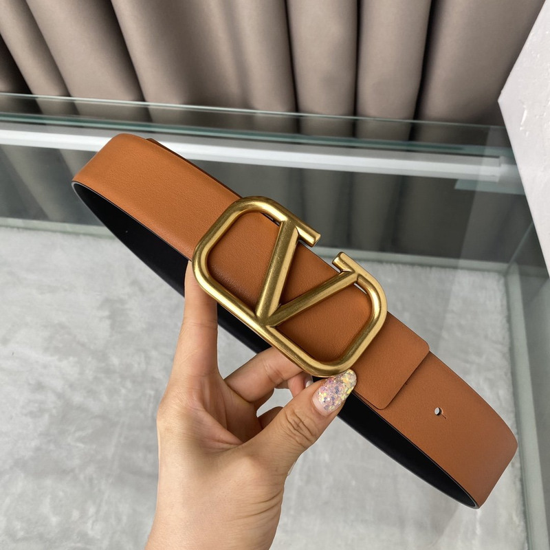 Valentino Reversible Vlogo Signature Belt in Calfskin