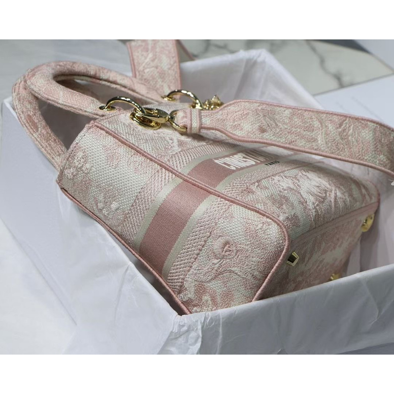 D*or  lady  d-lite bag rose des vents toile de jouy embroidery in light pink