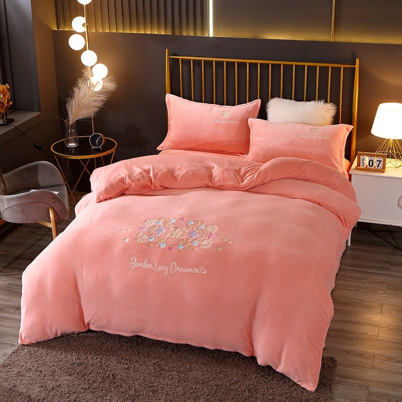 Ch*el four piece bed suit bedding