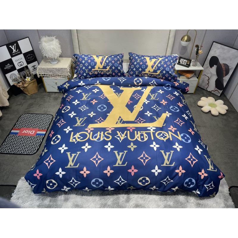 l**is V*t*n four piece bed suit bedding monogram blue