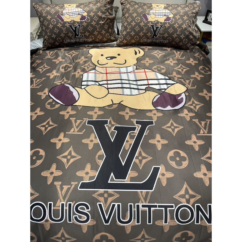 l**is V*t*n four piece bed suit bedding bear print monogram