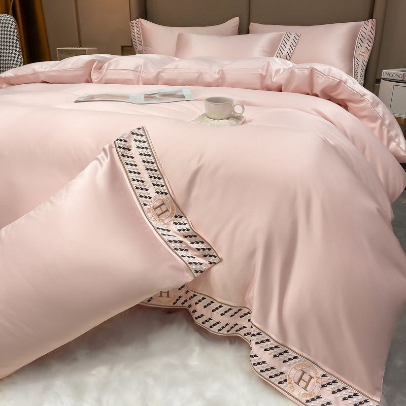 H**mes four piece bed suit bedding pink