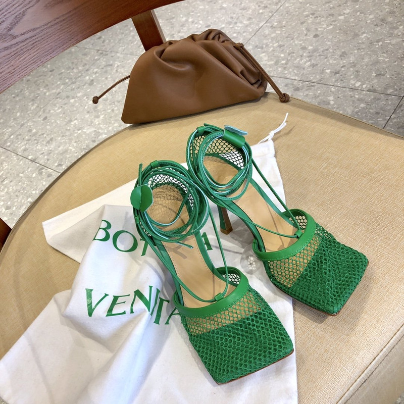 Bo*te*ga ve*ne*ta stretch mesh high heels in green