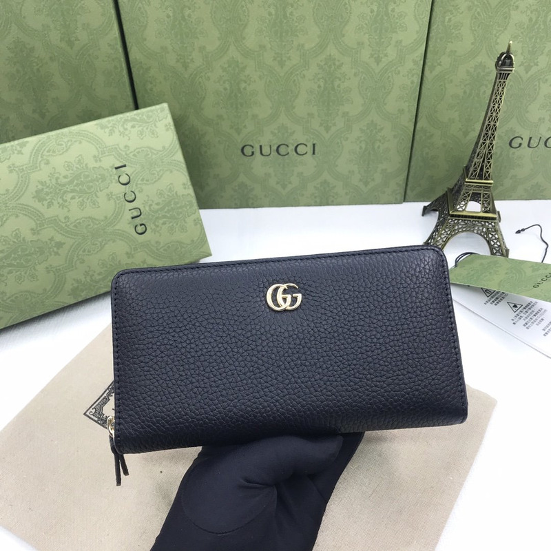 G*u*i gg zip around wallet black leather