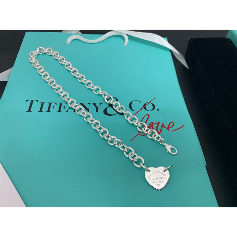 T*f*ny&co heart tag necklace