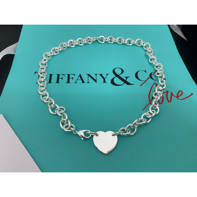 T*f*ny&co heart tag necklace