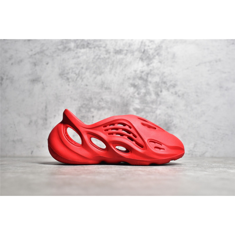 Ad*s yeezy foam runner rubber red