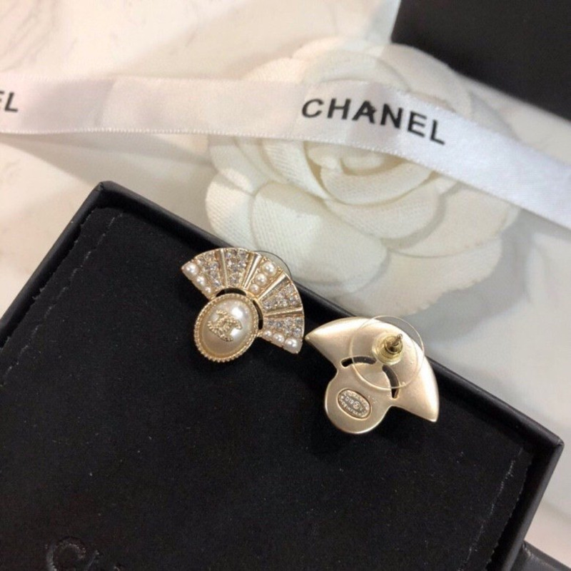 Ch*el fan shape earrings