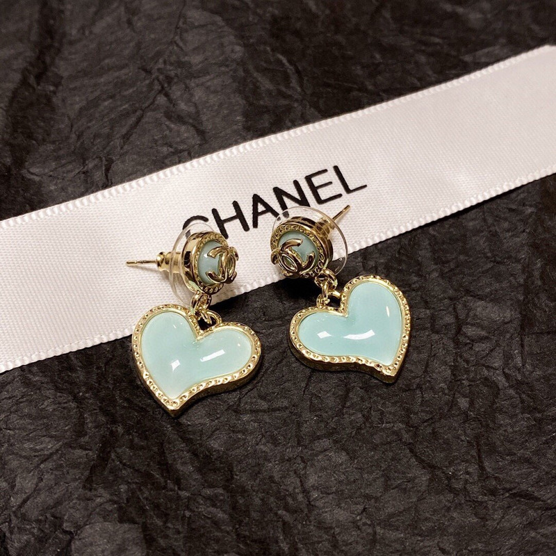 Ch*el heart drop earrings green