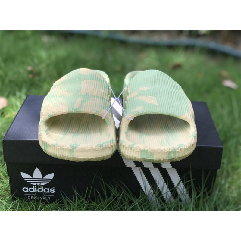 Ad*s adilette 22 slides magic lime st desert sand