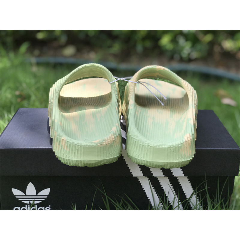 Ad*s adilette 22 slides magic lime st desert sand