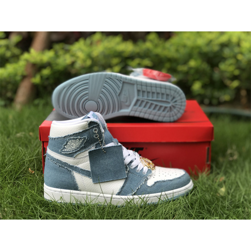 Jordan WMNS Air Jordan 1 Retro High OG 