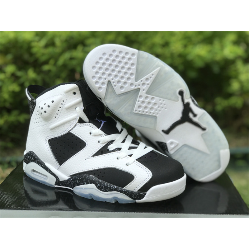 Air Jordan 6 Retro Sneakers Oreo