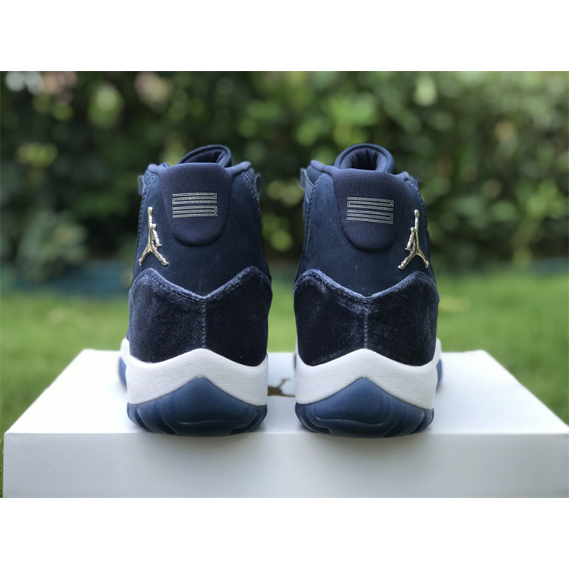 Jordan Retro 11 Retro Sneakers Low Blue Moon