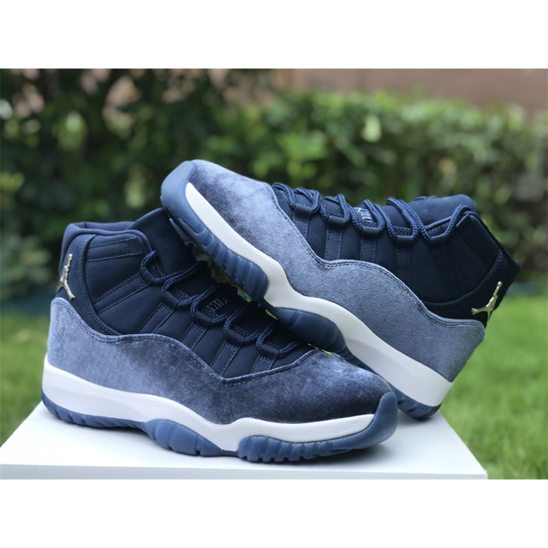 Jordan Retro 11 Retro Sneakers Low Blue Moon