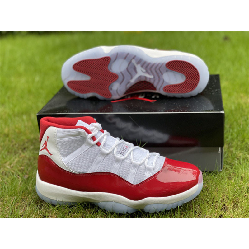 Jordan 11 Retro Cherry (2022)