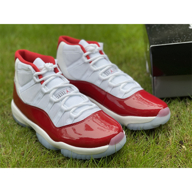 Jordan 11 Retro Cherry (2022)