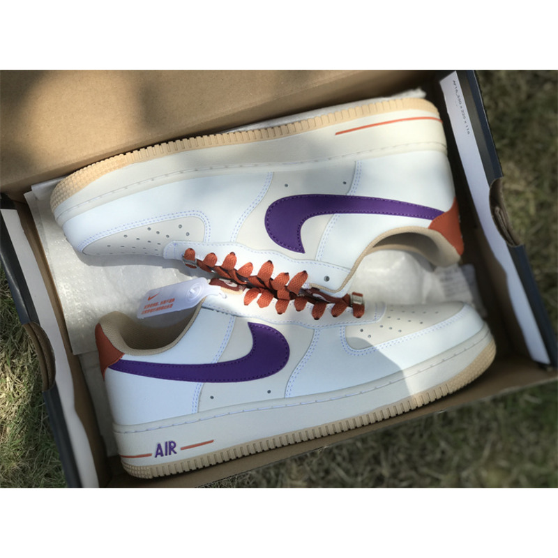 Nike Air Force 1’07 LV8″Milk White/Purple/Dark Orange