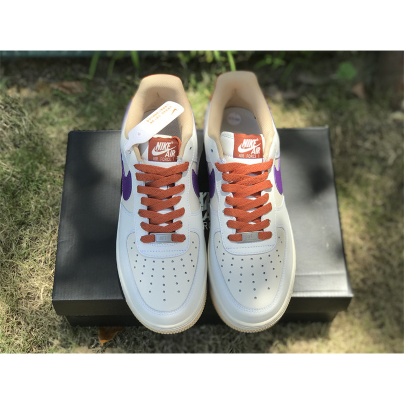 Nike Air Force 1’07 LV8″Milk White/Purple/Dark Orange