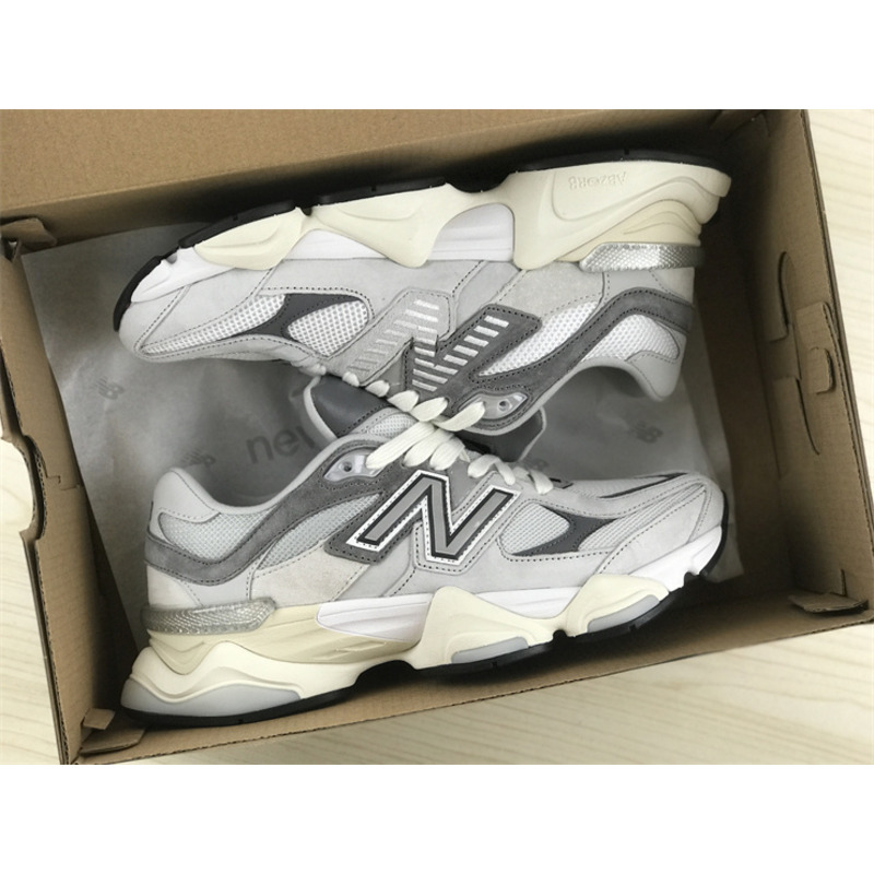 New Balance 9060 Grey Sneaker