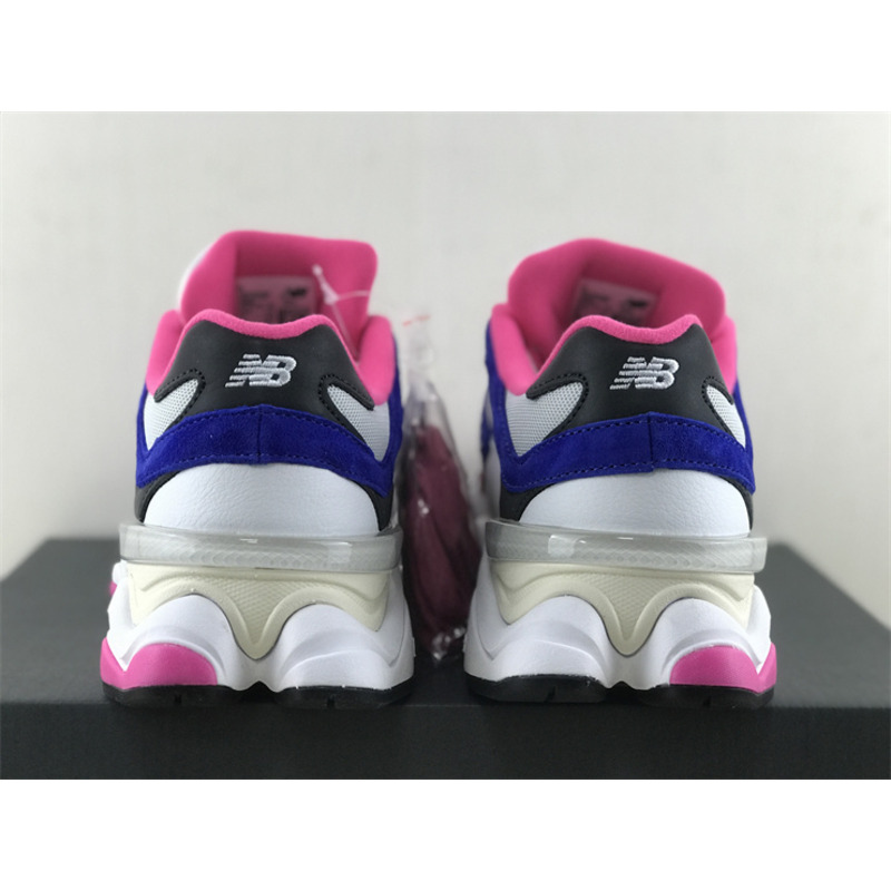 New Balance 9060 Pink Sneaker