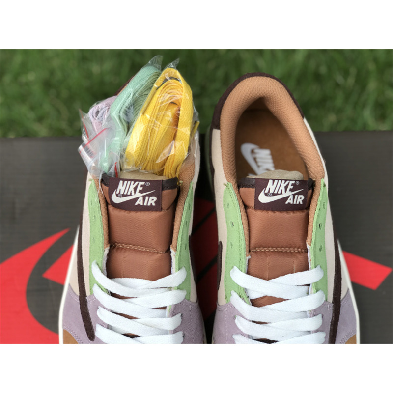 Nike Air Jordan 1 Low X Travis Scott CQ4277-110