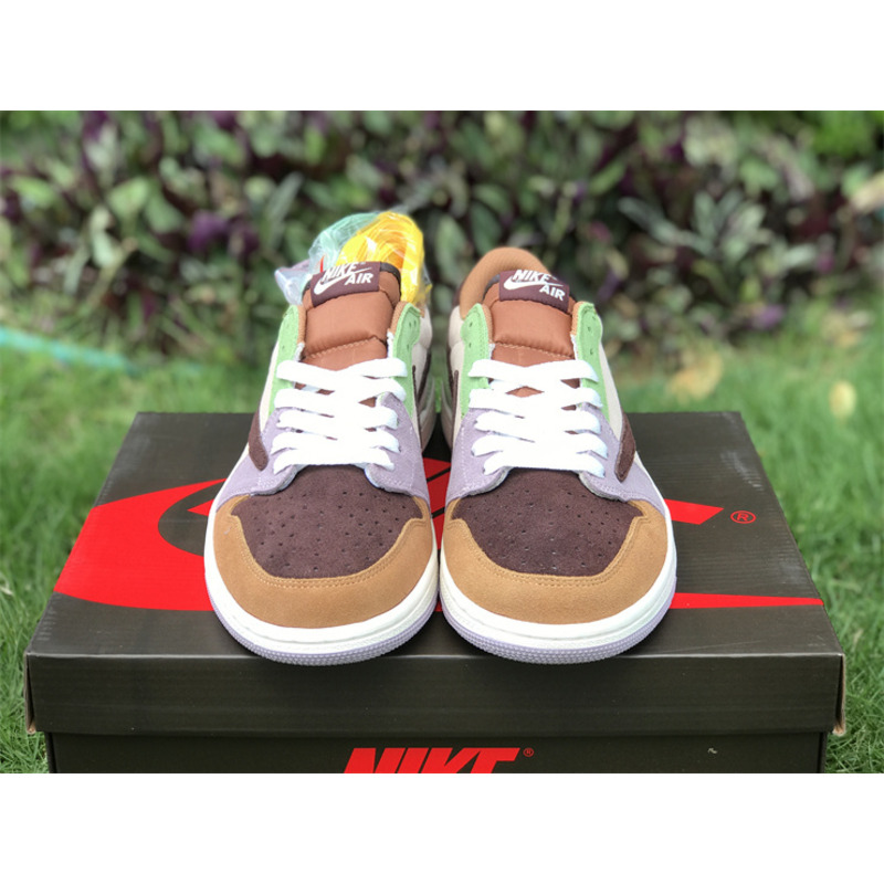 Nike Air Jordan 1 Low X Travis Scott CQ4277-110