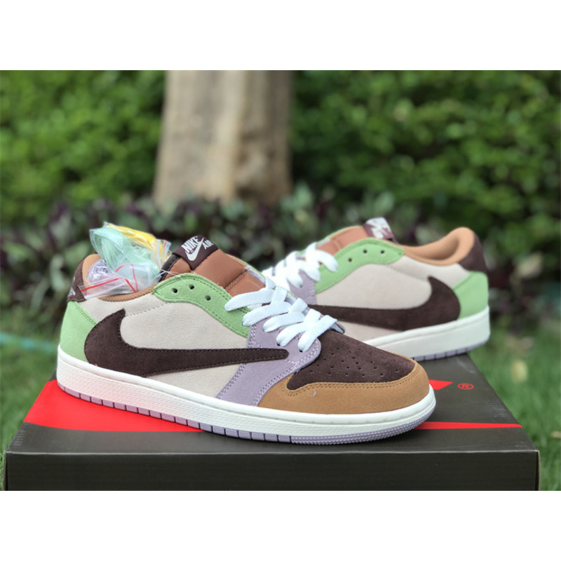 Nike Air Jordan 1 Low X Travis Scott CQ4277-110