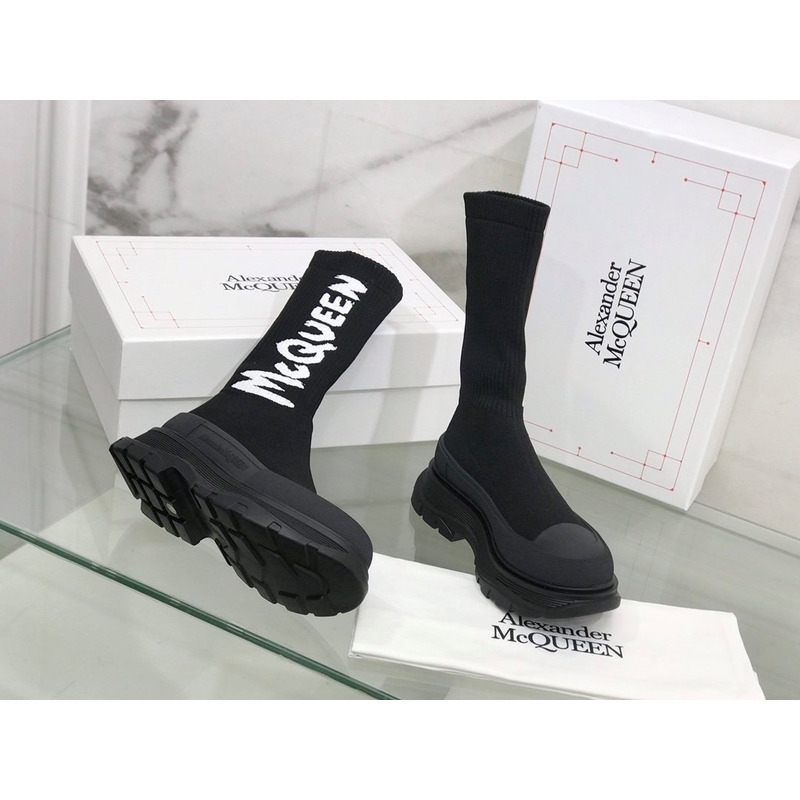 Alexander Mcqueen Graffiti Knitted Tread Slick Boots All Black