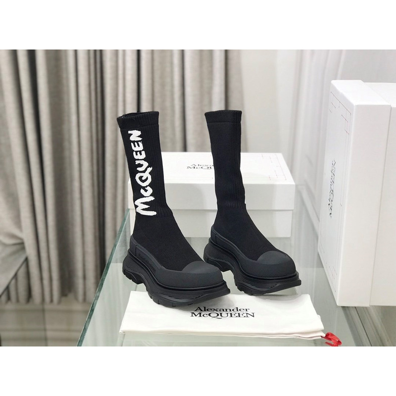 Alexander Mcqueen Graffiti Knitted Tread Slick Boots All Black