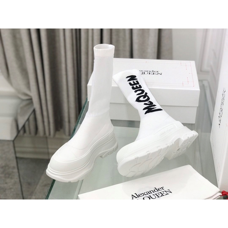 Alexander Mcqueen Graffiti Knitted Tread Slick Boots All White